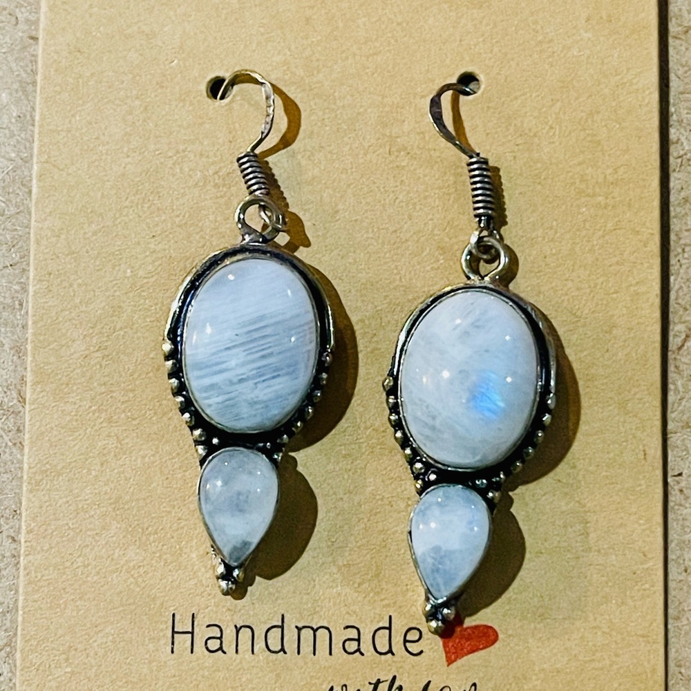 Handmade Beautiful, Flashy, Moonstone Earrings